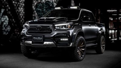 Toyota Hilux Black Bison