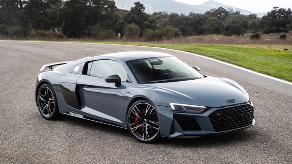 ออดี r8 หรูหราสไตล์สปอร์ต Grand Prix Online