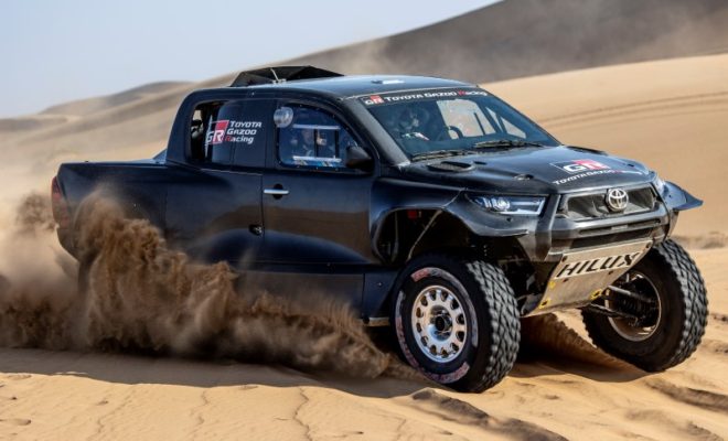 GR DKR Hilux T1