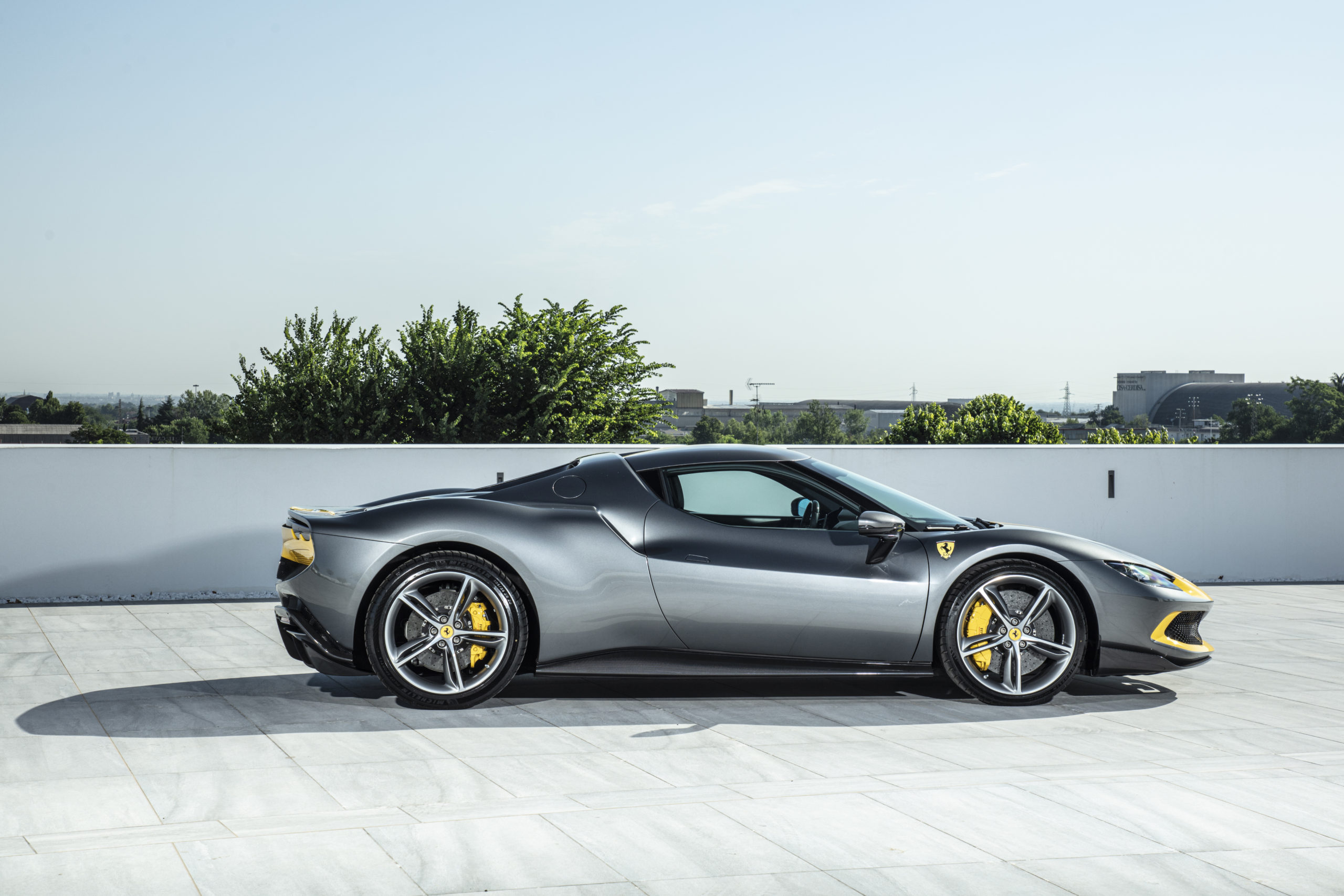 Michelin ผลิตยางซูเปอร์คาร์ Ferrari 296 GTB