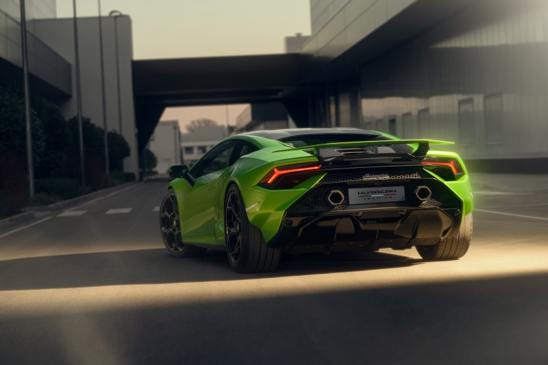 Lamborghini Huracan Tecnica เปิดตัวครั้งแรกในประเทศไทย