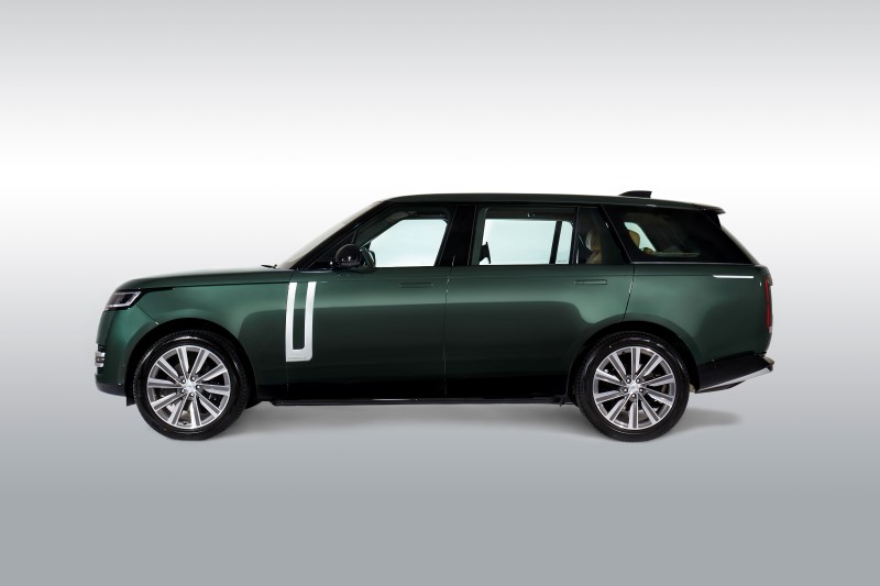 Land Rover เปิดตัว New Range Rover ครั้งแรกในประเทศไทย