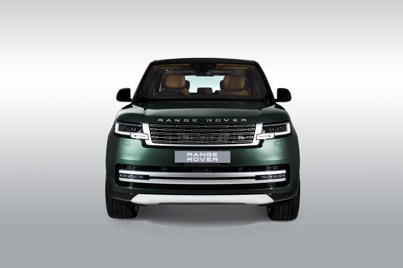 Land Rover เปิดตัว New Range Rover ครั้งแรกในประเทศไทย