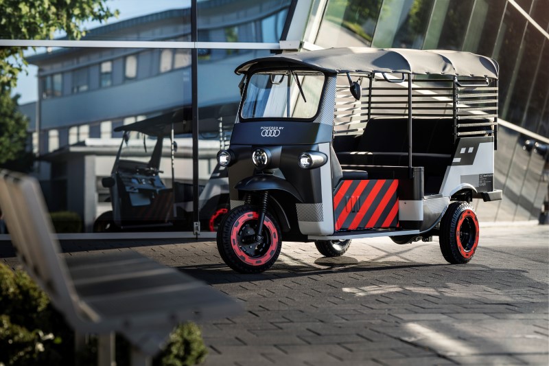e-rickshaw รถตุ๊กตุ๊กไฟฟ้าจากแบตฯใช้แล้ว Audi e-tron