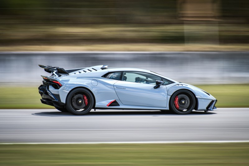 Lamborghini Huracan STO Track Day 2022
