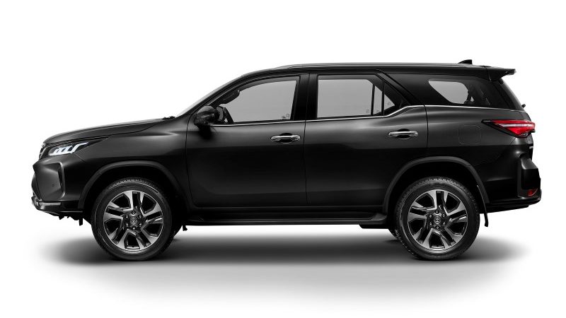 New Toyota Fortuner 2022 ราคา