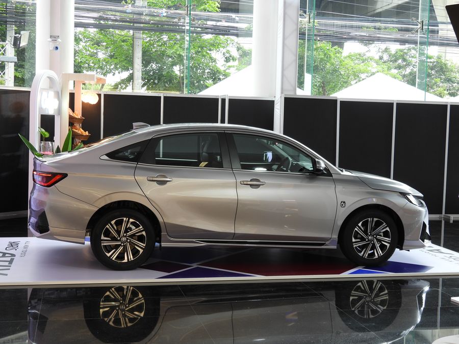 All New YARIS ATIV ชุดแต่ง