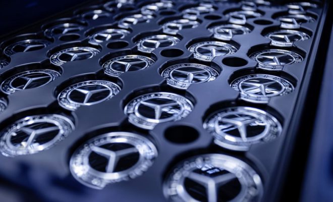 Mercedes จะใช้อลูมิเนียม คาร์บอนต่ำกับรถในปี 2023