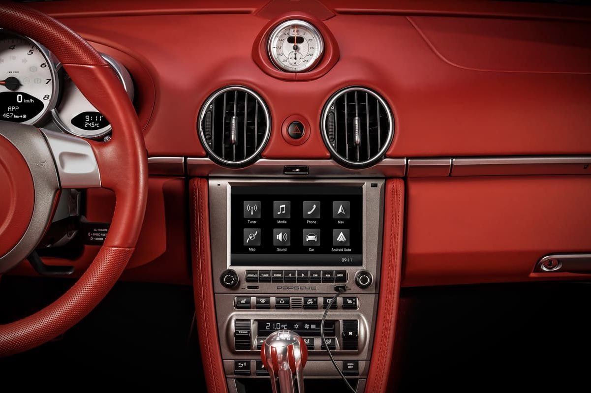 Porsche Classic Communication