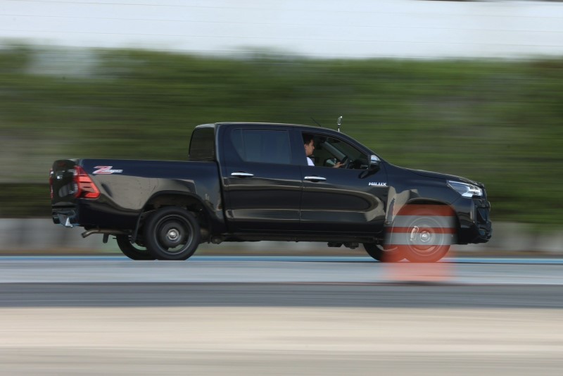 Toyota Hilux Revo D 