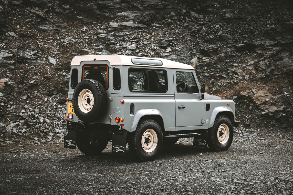 Defender Works V8 Islay