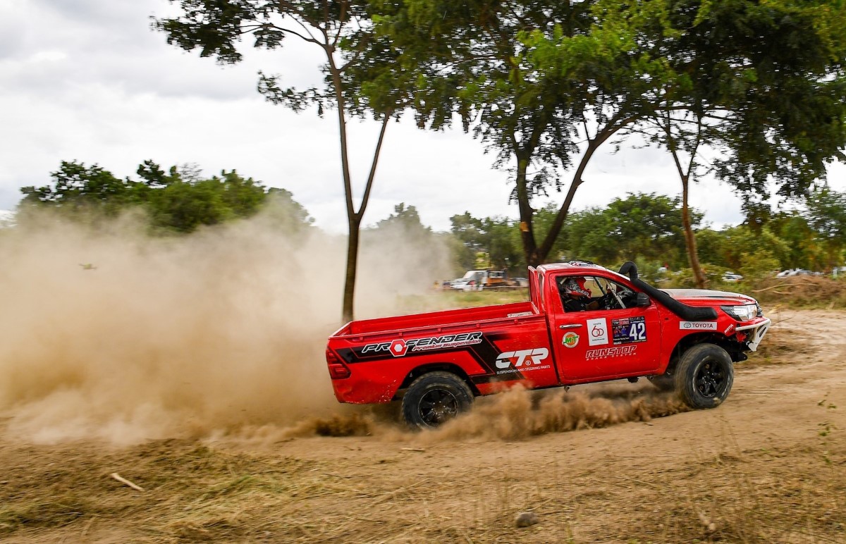 Toyota Hilux Revo 10เซียนประจัญบาน2023