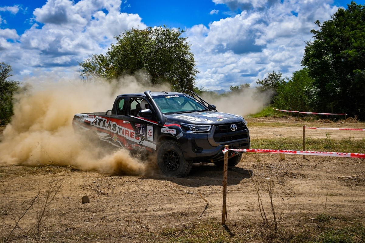 Toyota Hilux Revo 10เซียนประจัญบาน2023