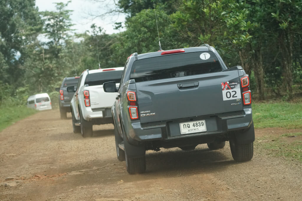 ISUZU V-CROSS 4X4