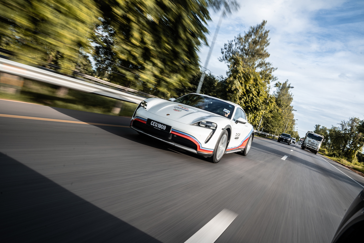 Porsche Taycan ประเทศไทย สิงคโปร์
