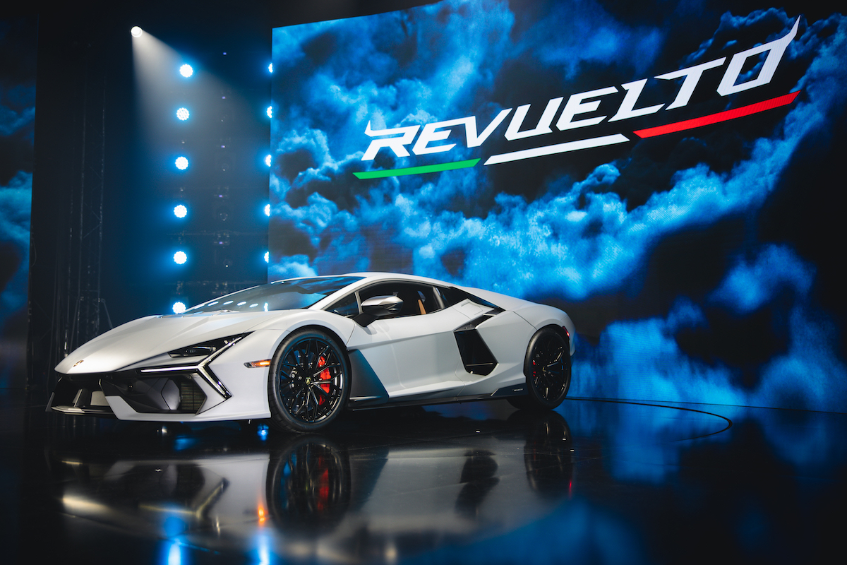  Lamborghini Revuelto เปิดตัว ราคา