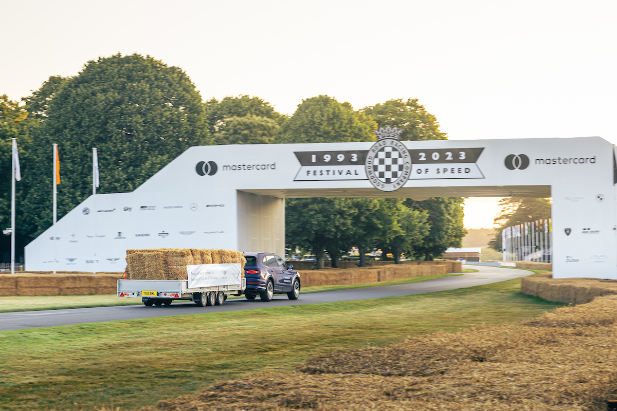 Bentley Bentayga EWB Goodwood