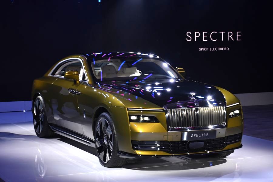 Rolls-Royce Spectre ราคา