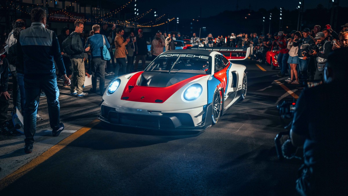 Porsche 911 GT3R rennsport