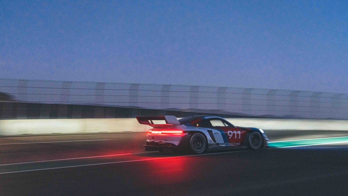 Porsche 911 GT3R rennsport