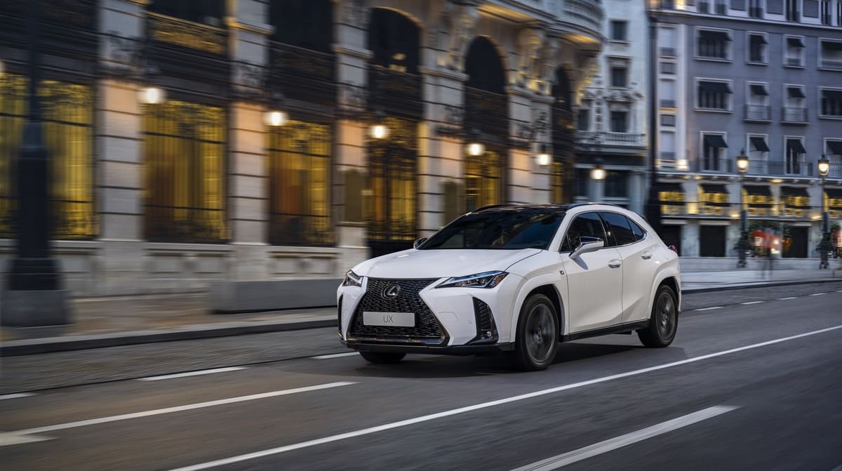 Lexus UX 300h