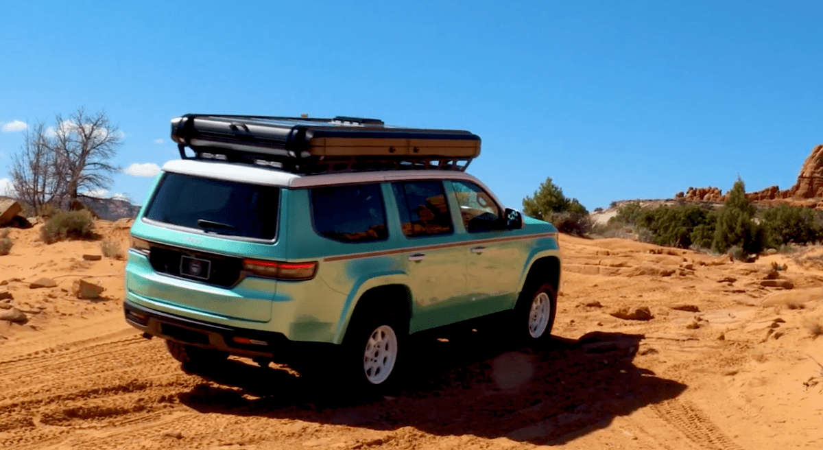 Jeep Vacationeer 