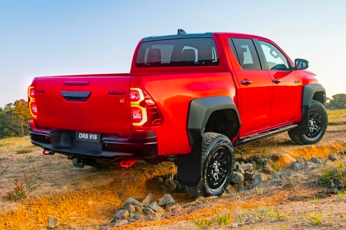 เจาะสเปก HILUX REVO GR SPORT