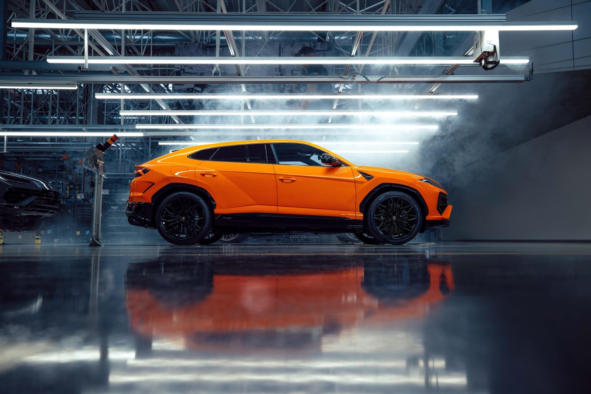 Lamborghini Urus SE เปิดตัว