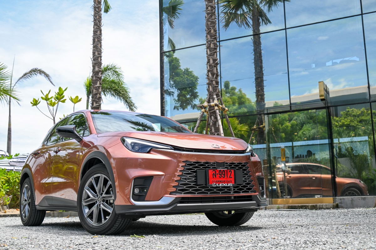 Test Drive New Lexus LBX 2024 