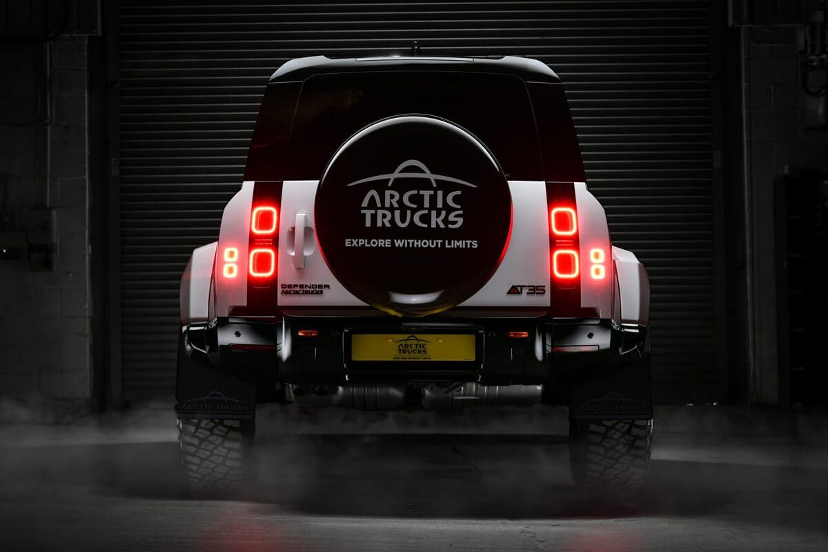 Land Rover Defender AT35