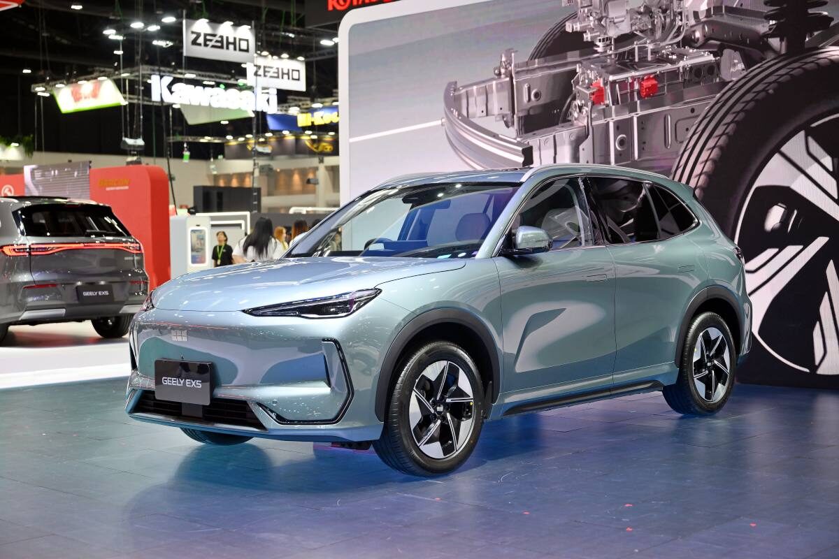 เปิดสเปก GEELY EX5 SUV 5 ที่นั่ง วิ่งไกล 495 กม. ราคาเริ่ม XXX,XXX บาท