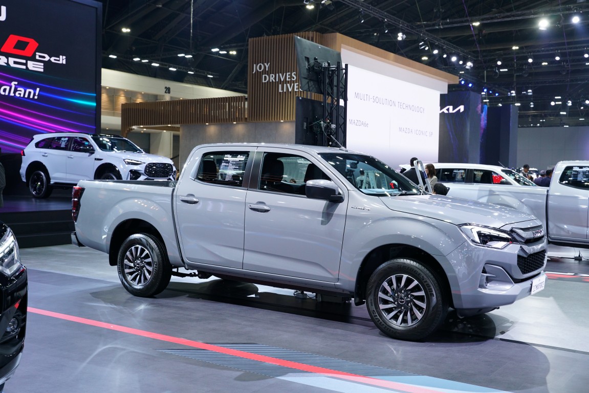 ISUZU กระบะพี่ มีคลังค้ำ