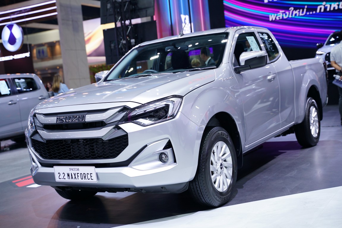 ISUZU กระบะพี่ มีคลังค้ำ