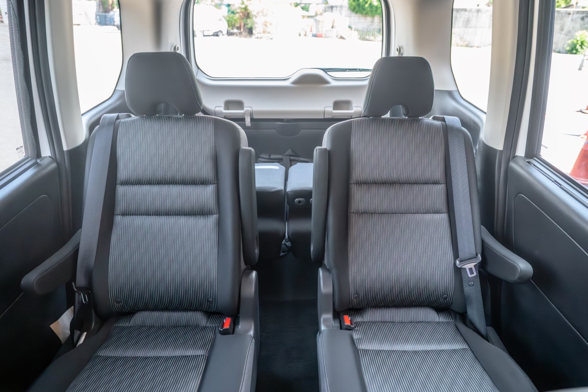 TEST DRIVE NISSAN SERENA S-HYBRID
