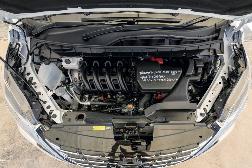 NISSAN SERENA Highway Star