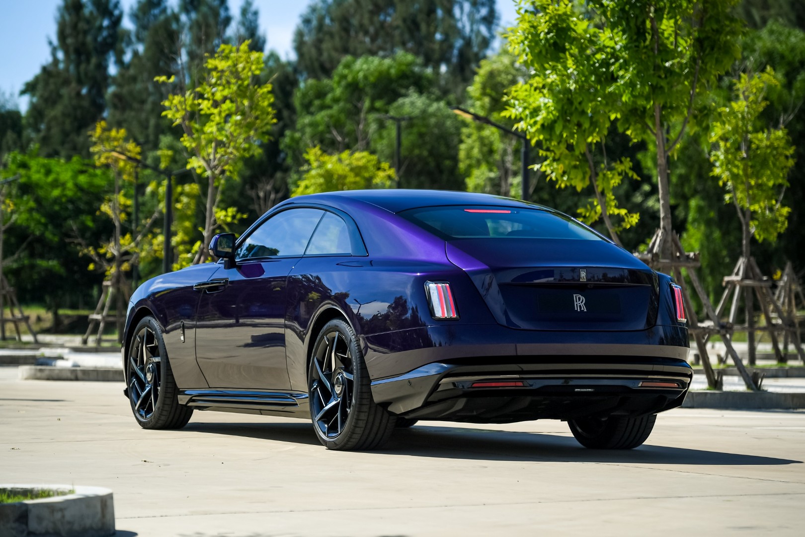 Black Badge Spectre
