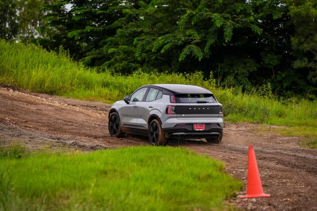 VOLVO EX 30 CROSS COUNTRY