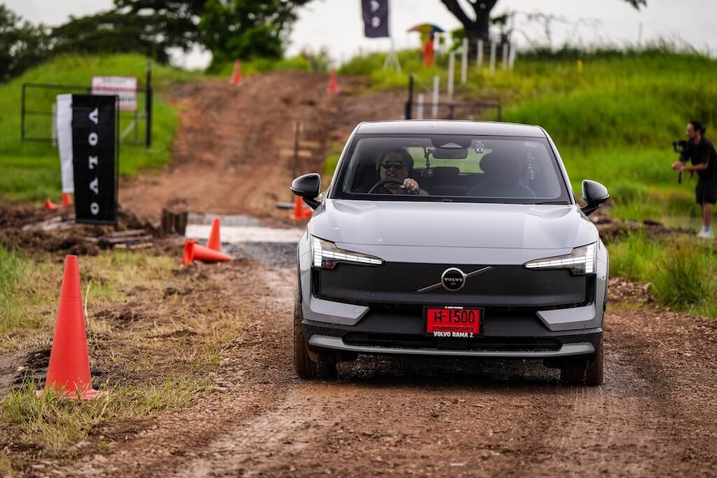 VOLVO EX 30 CROSS COUNTRY