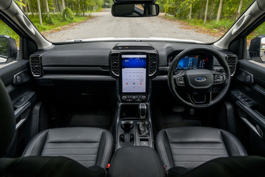 Test Drive Ford Everest Sport